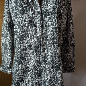 Black and White Textured Print Button-Up Top